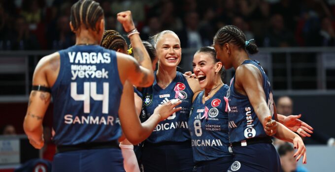 Zorlu mücadeleyi Fenerbahçe Medicana kazandı